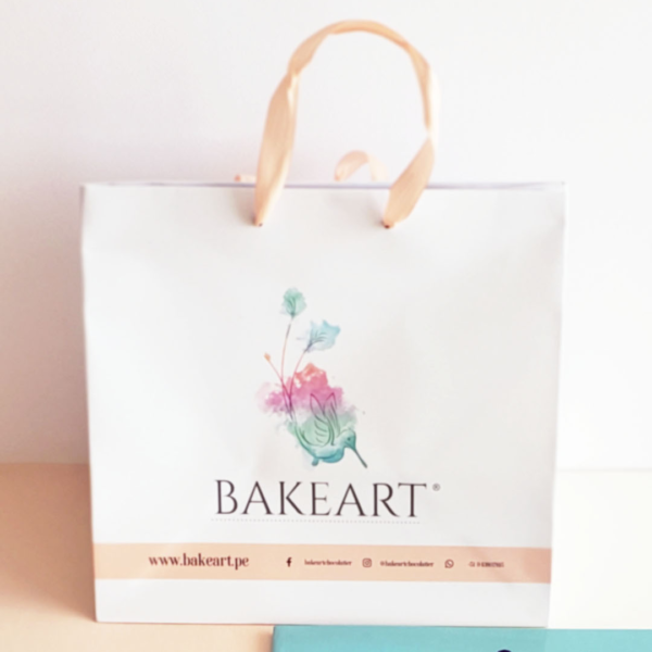 Bolsa con caja de bombones x6  frutas y especias + Cuentos - Imagen 2